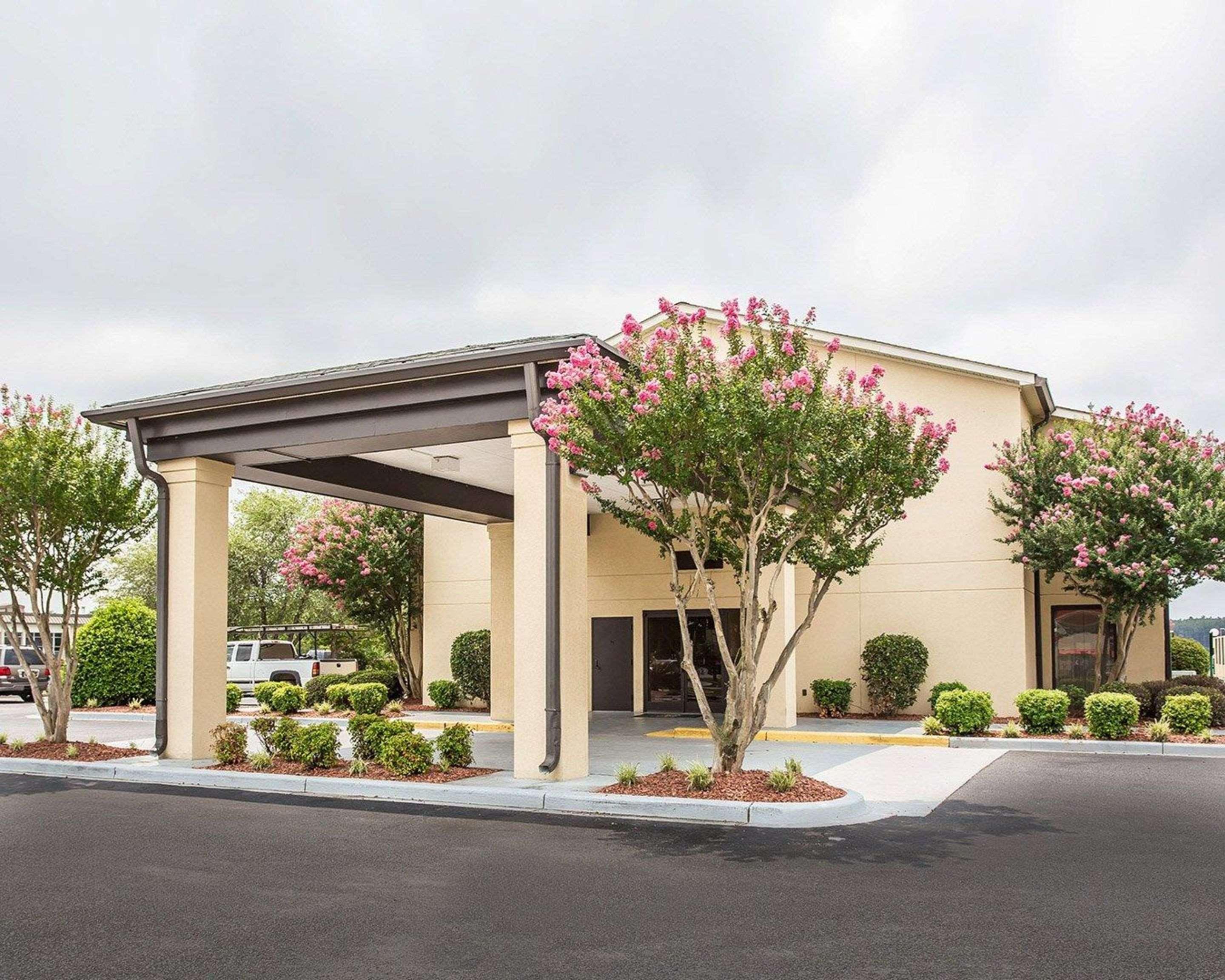 Marion Quality Inn Mullins מראה חיצוני תמונה