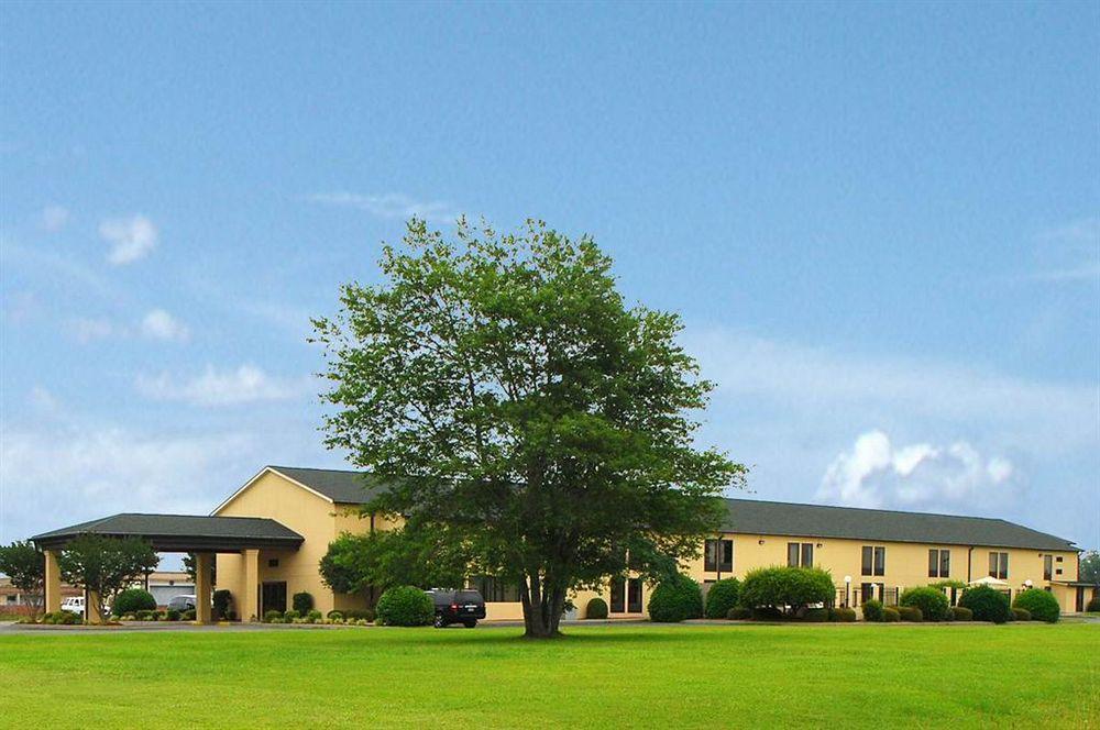 Marion Quality Inn Mullins מראה חיצוני תמונה